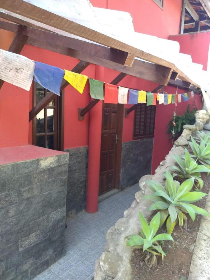 Hospedagem Namaste วิสกอนจิ จิ เมาอา ภายนอก รูปภาพ