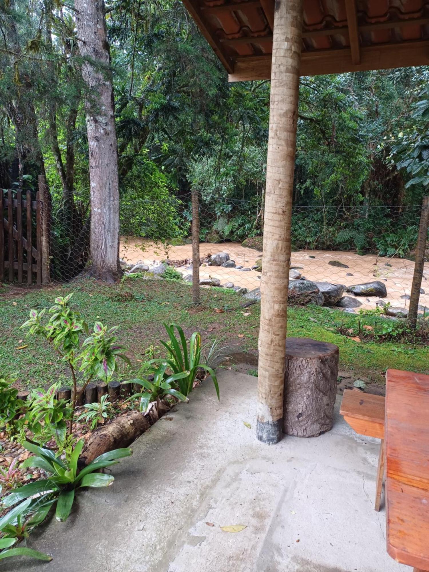 Hospedagem Namaste วิสกอนจิ จิ เมาอา ภายนอก รูปภาพ